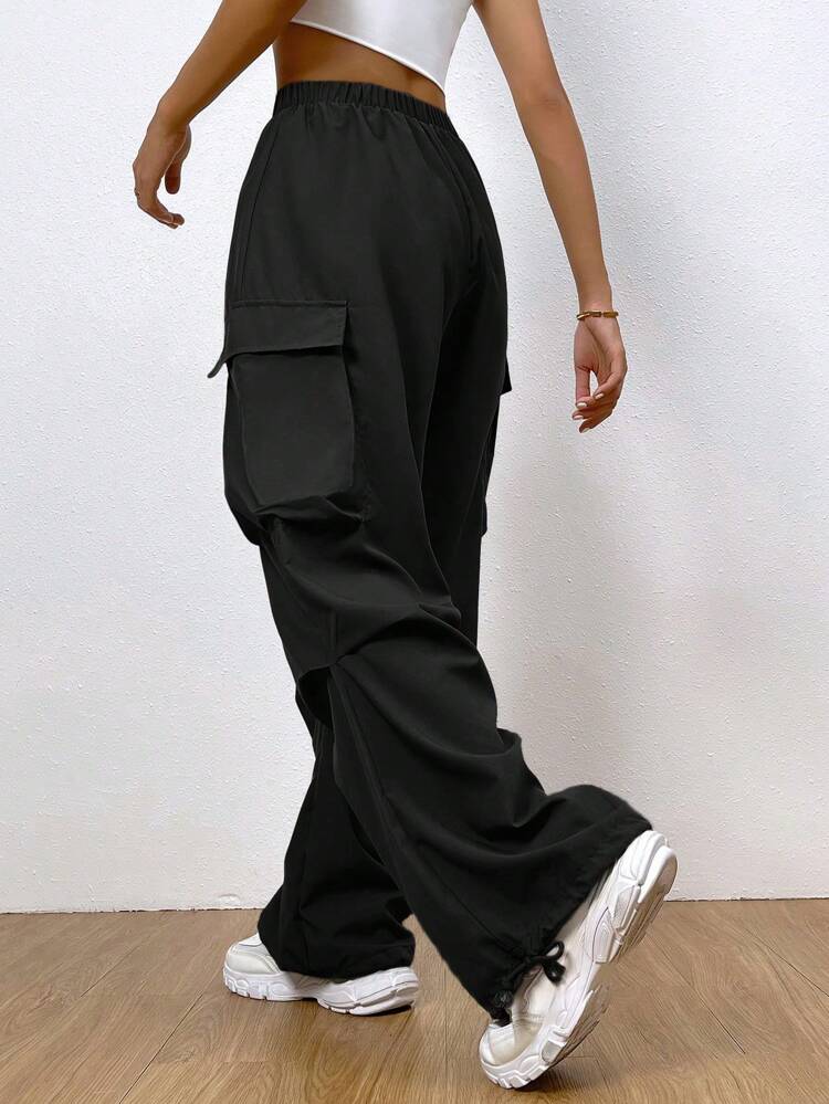 Women's Flap pocket side Drawstring Hem Cargo Pants